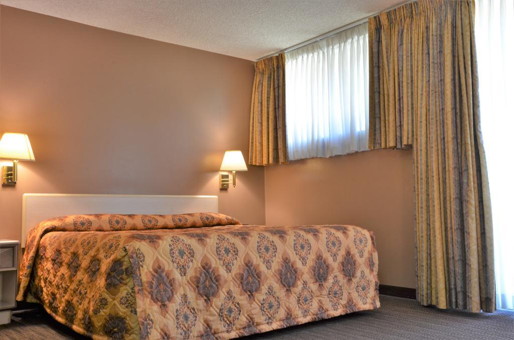 Hotel Pacific Garden 3*